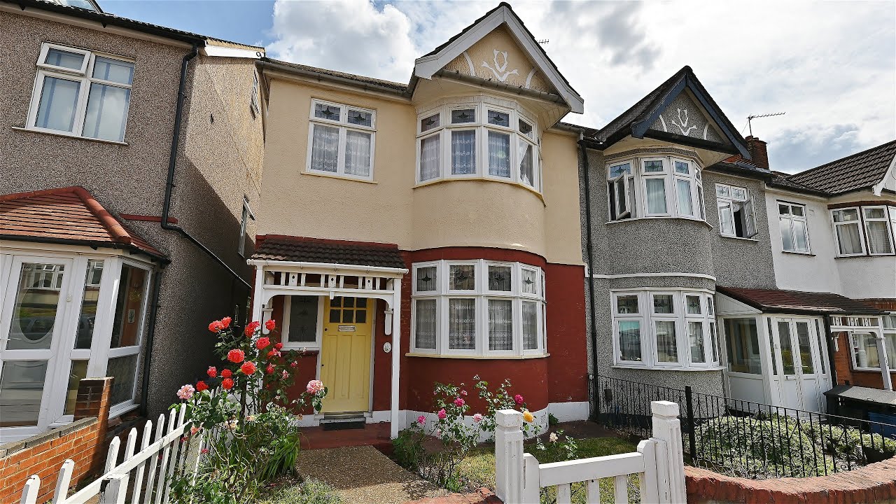 Arbon & Miller A&M Horns Road, Barkingside CLOSE TO STATION