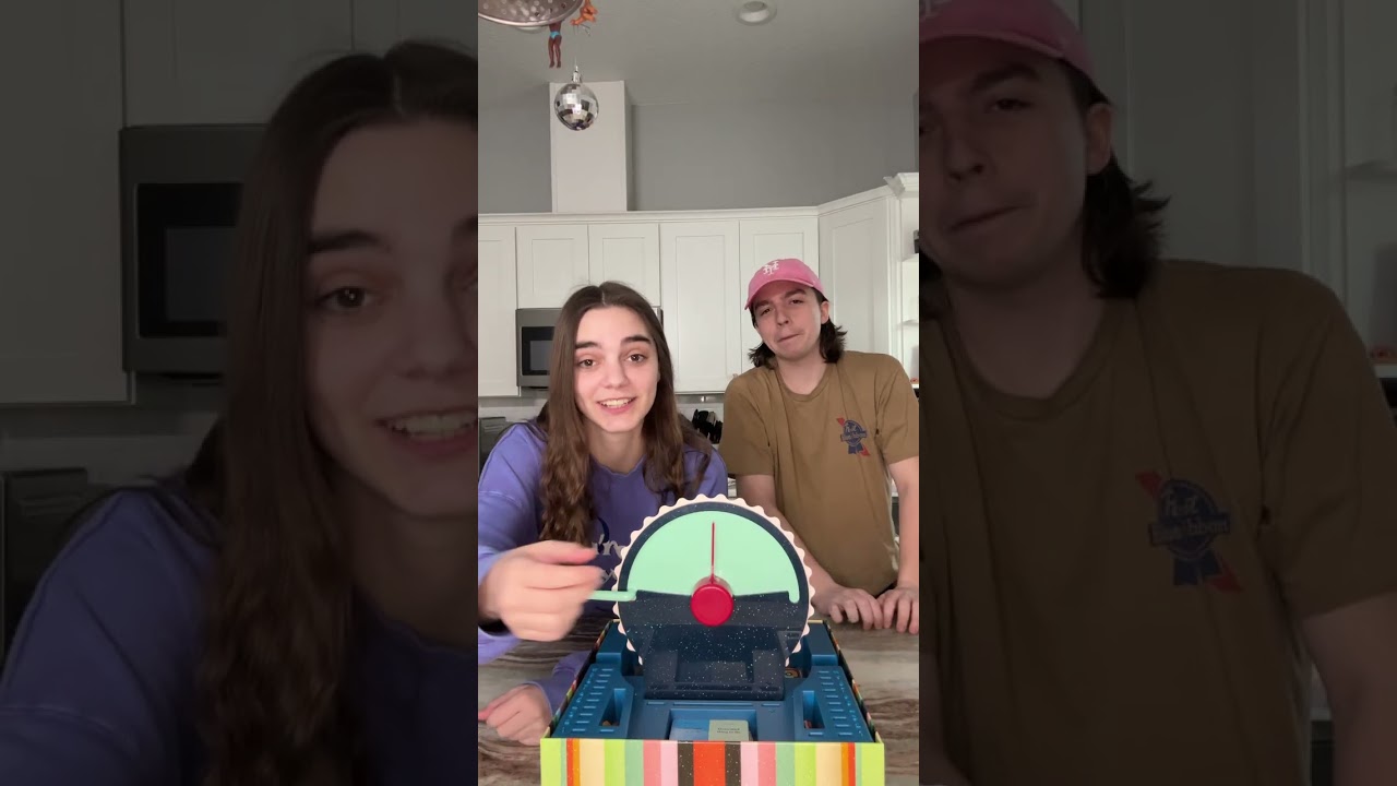 Худший сценарий... Соревнование по настольной игре Wavelength с @BrynLamanna