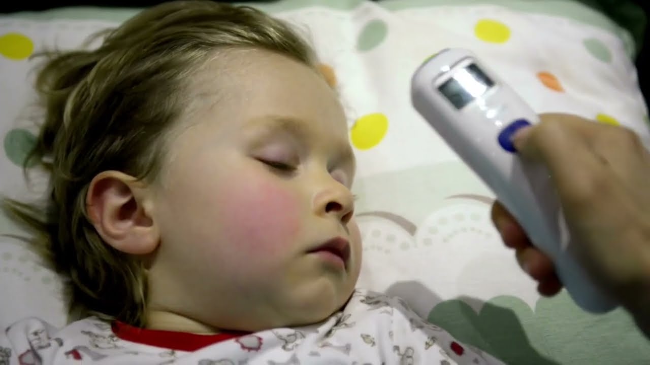 Putokaz za mame i tate: Zašto nastaju febrilne konvulzije ili fras?