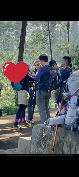 Pacaran? Interaksi Kennie Agustin Dan Amanda Manopo Jadi Sorotan