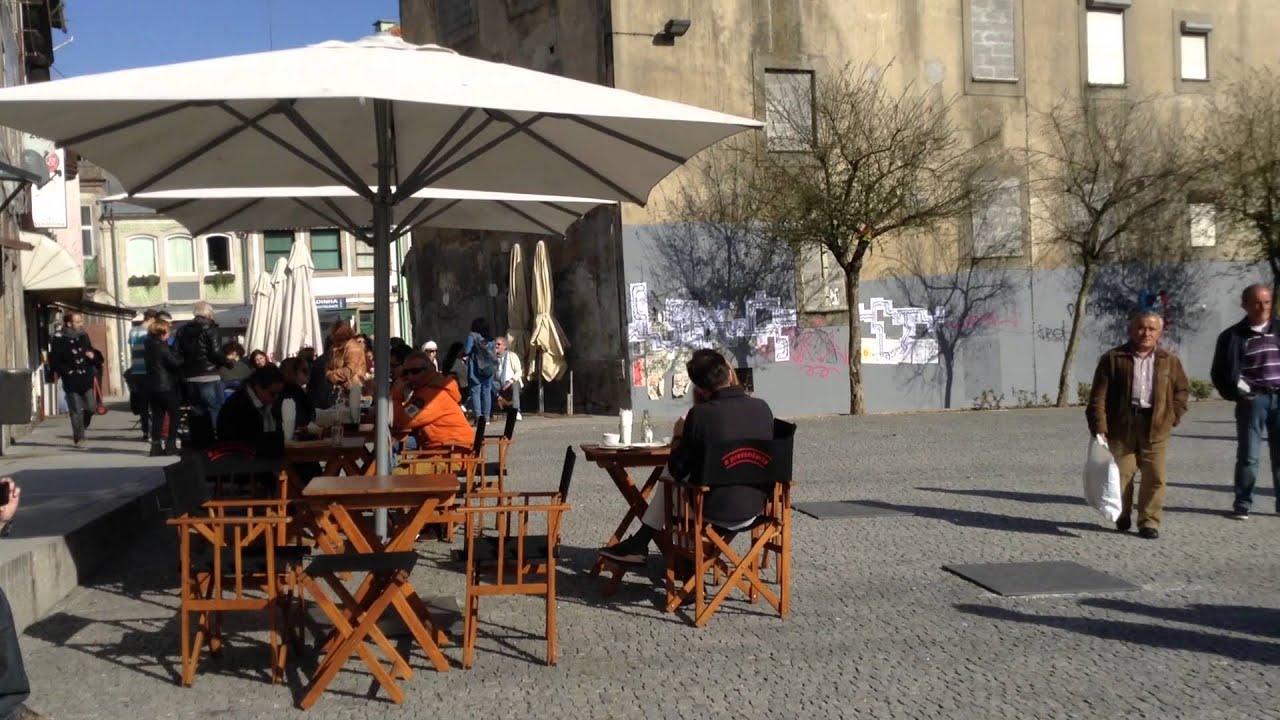 Spaceheads busking in Porto