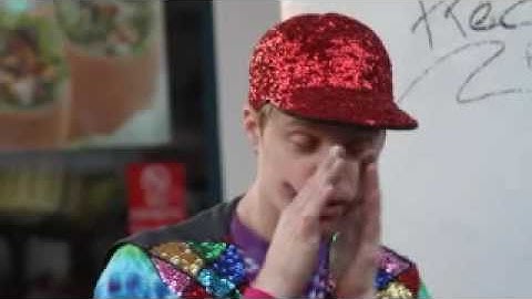 Tawara Shen Kool and a Clown