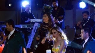 Zonguldak Konserinde Demet Akalın'nın Fırçası Resimi