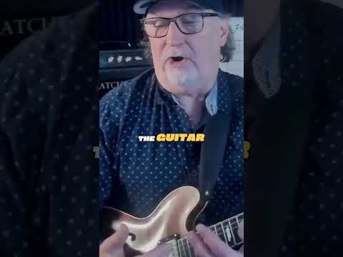 How to play full sounding chords with fewer notes - Triads instead of barre chords