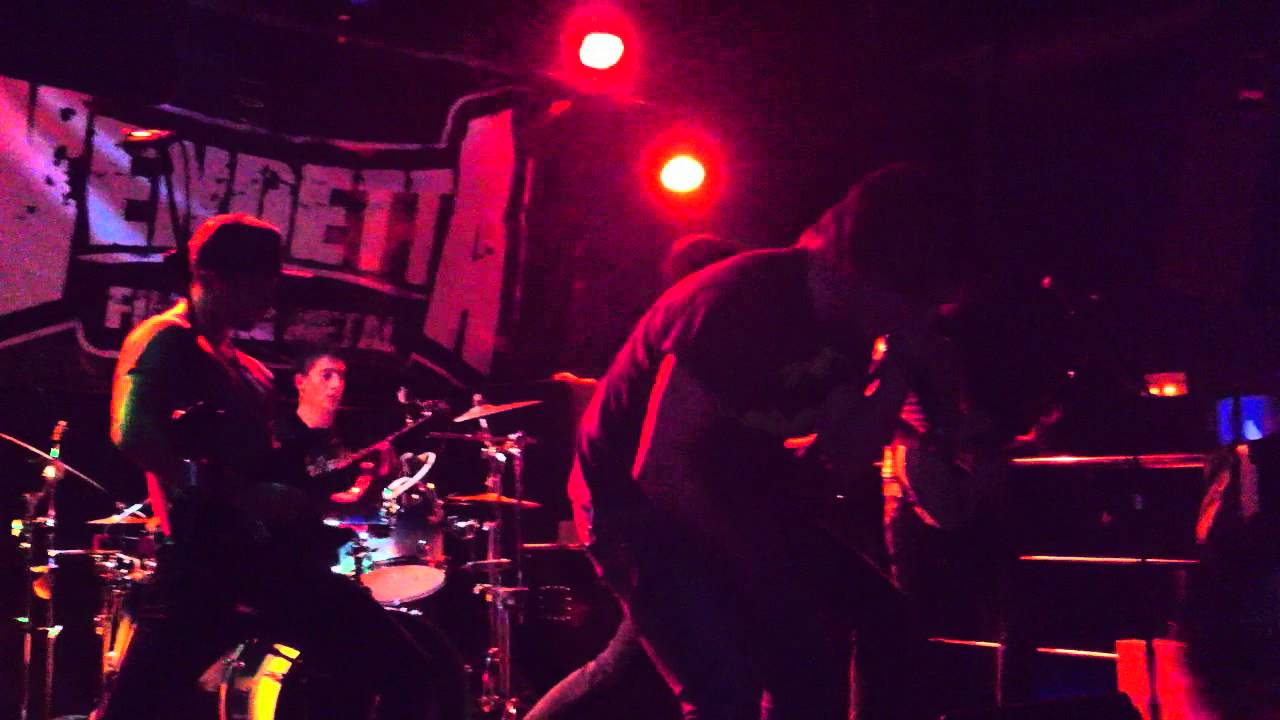 Watch A Promise To The Fallen SALA ROJAS 1 on YouTube Watch A Promise To The Fallen SALA ROJAS 1 on YouTube