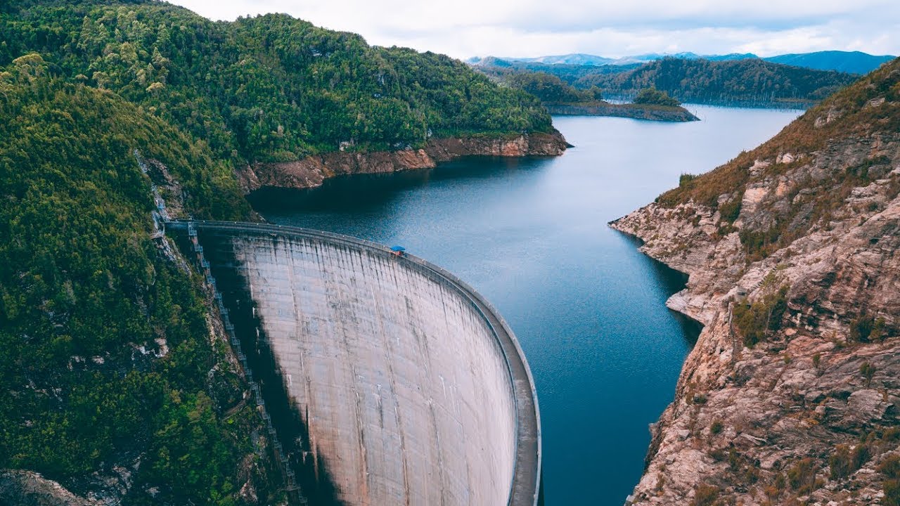 Photographing Australia s Largest Dam YouTube Photographing Australia s Largest Dam YouTube