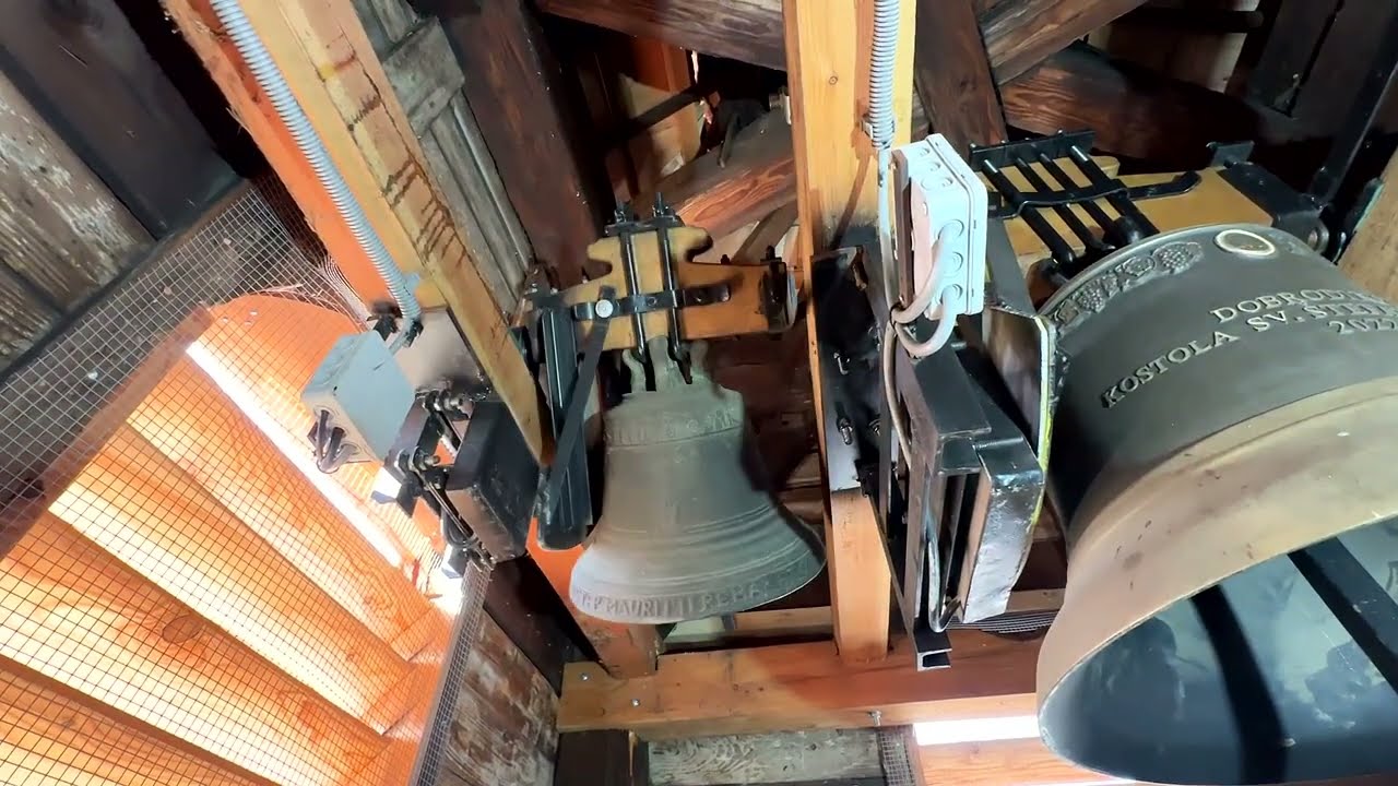 Žilina - Závodie (SK), kostol sv. Štefana Uhorského, kráľa - zvony