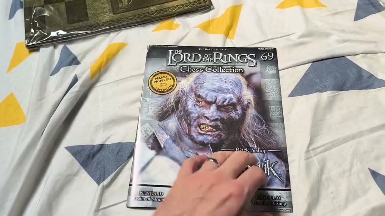 Lord of the Rings - Chess Figure Eaglemoss - Uglúk Review with chess board