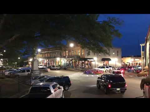 Video: Oxford, Mississippi: Res Hit Och Möter Dessa 11 överraskningar