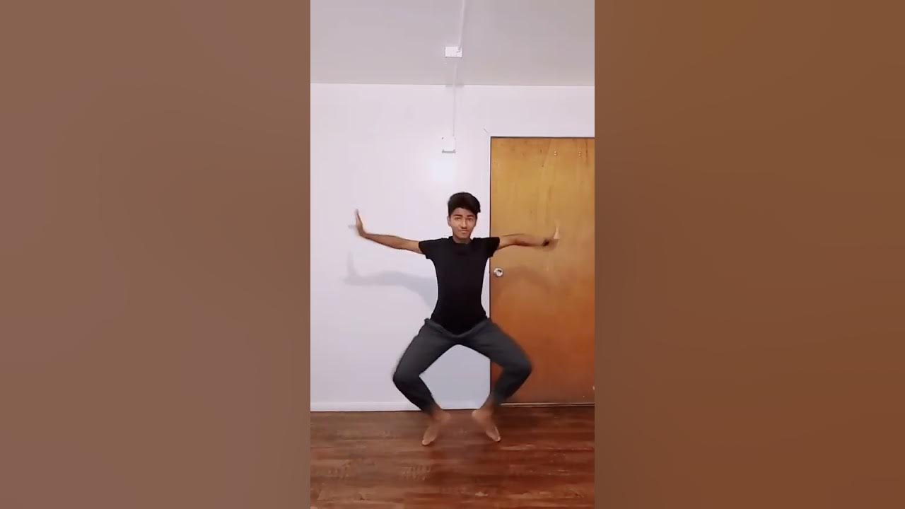 This Remix Is Stuck In My Head!🖤 |Abs For Dance | Shape Of You | Bharathanatyam |  Classical Dance