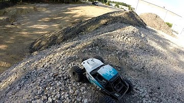 Axial Yeti 2.2 Rock Racer - Epic Bashing, Jumping & Crashing - Second Run