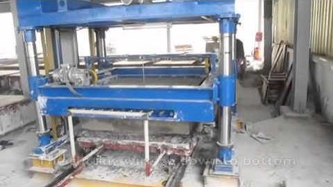 CLC Foam concrete blocks cutting machine.m4v