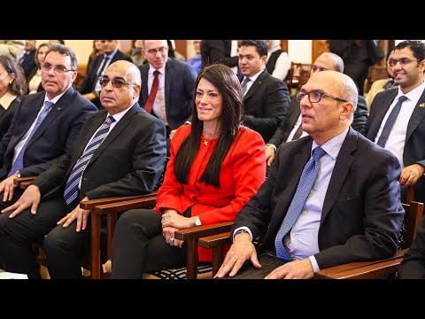 وزيرا التخطيط والعدل يشهدان تخريج دفعة من القضاة في إطار الحوكمة القضائية