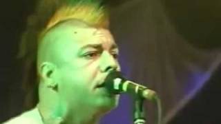 Rancid - Hooligans (lyrics)