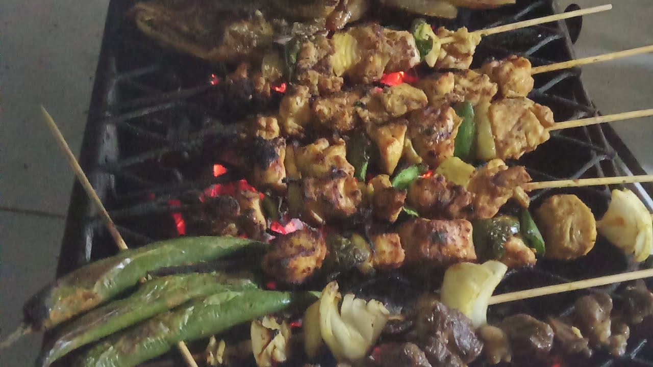 اجواءنا في الليل شوينا وعلي الطبليه اتلمت العيله واتعشينا يارب ما تحرمنا من اللمه الحلوه 🤲🌹🫶