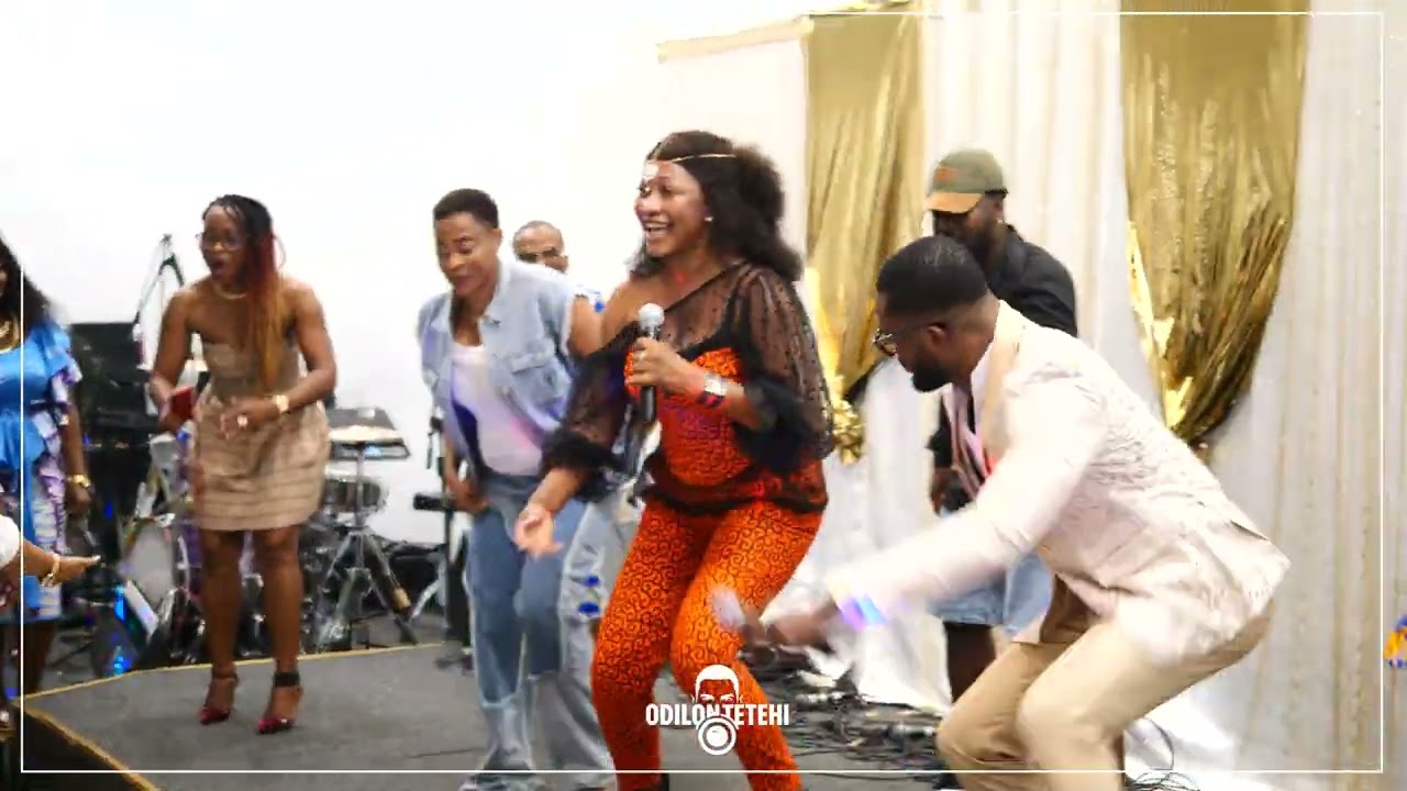 Claire Bahi & Elie Gata prestation à Paris