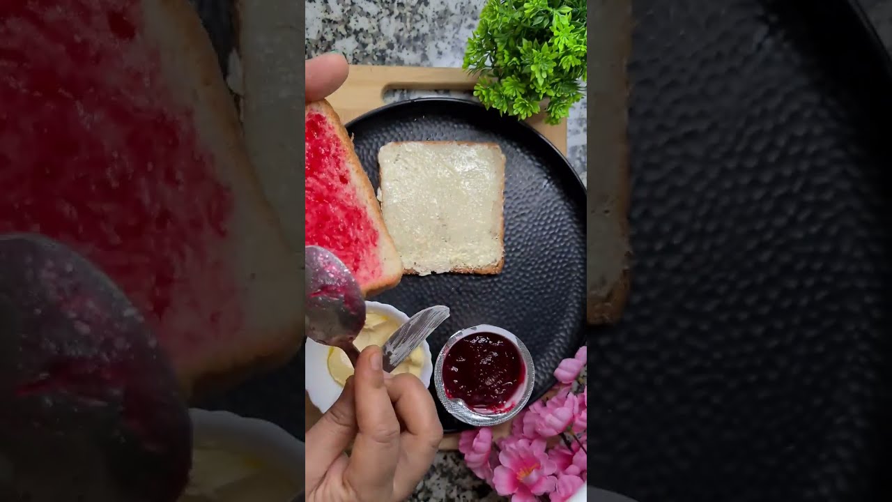 BREAKFAST IN 2 MINUTES WITH BREAD BUTTER JAM
