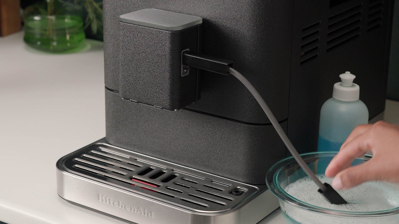 Machine à Café Automatique KitchenAid KF8 - Avec Broyeur à Grains, écran Tactile 12,7 Cm, 40 Recettes, Blanc