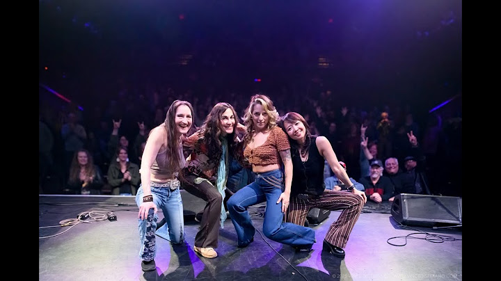 Lez Zeppelin Guitarist Steph Paynes with Terrie Carr