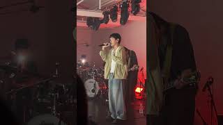 무대 좋은 거 더더 많은데..🫣H&amp;M 성수 오프 레코드 프라이빗 공연..#hm #잊어버리지마 #크러쉬 #crush #성수