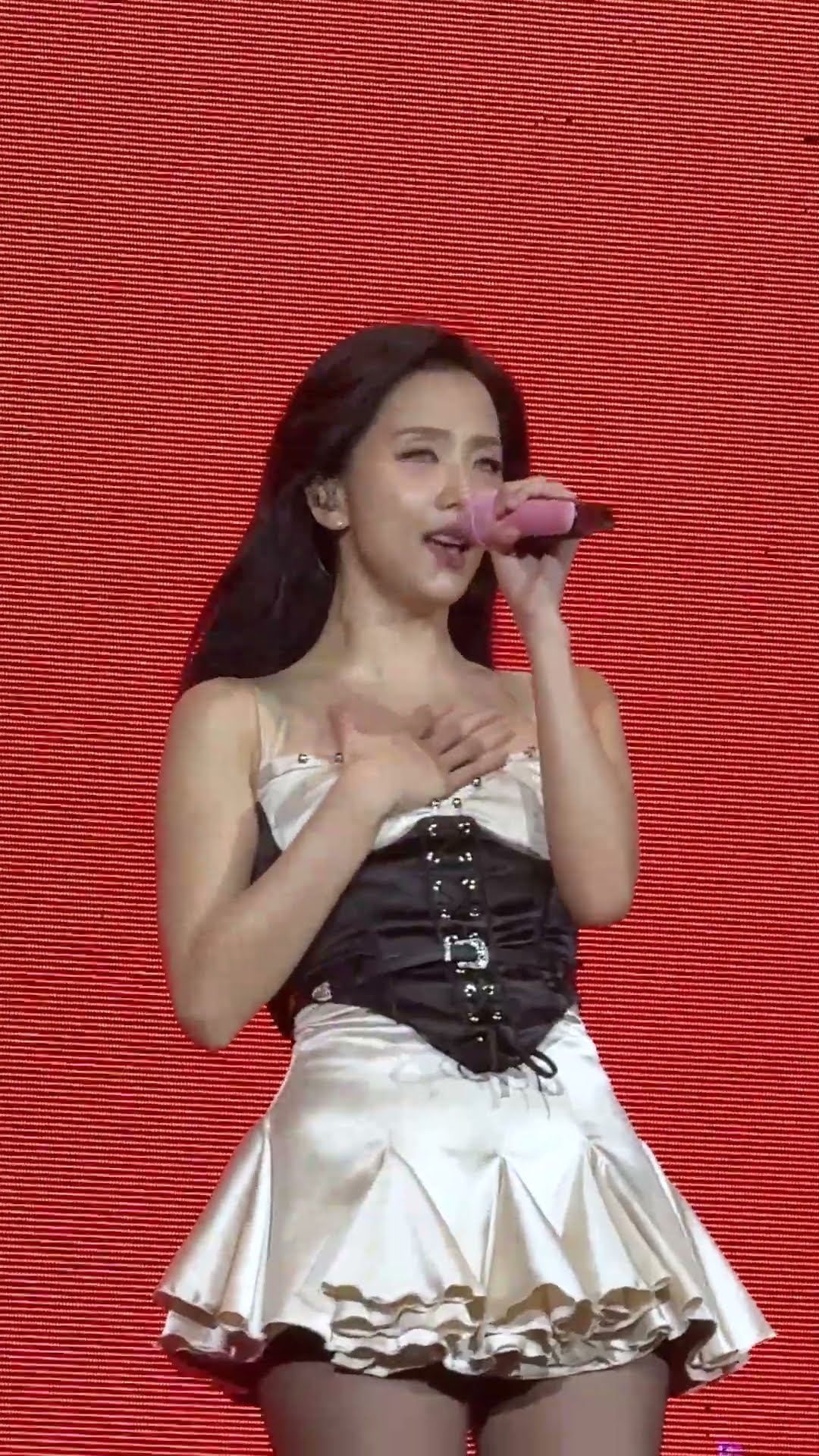 BLACKPINK WORLD TOUR 〈DEADLINE〉 IN SINGAPORE💓#JISOO #지수 #DEADLINE