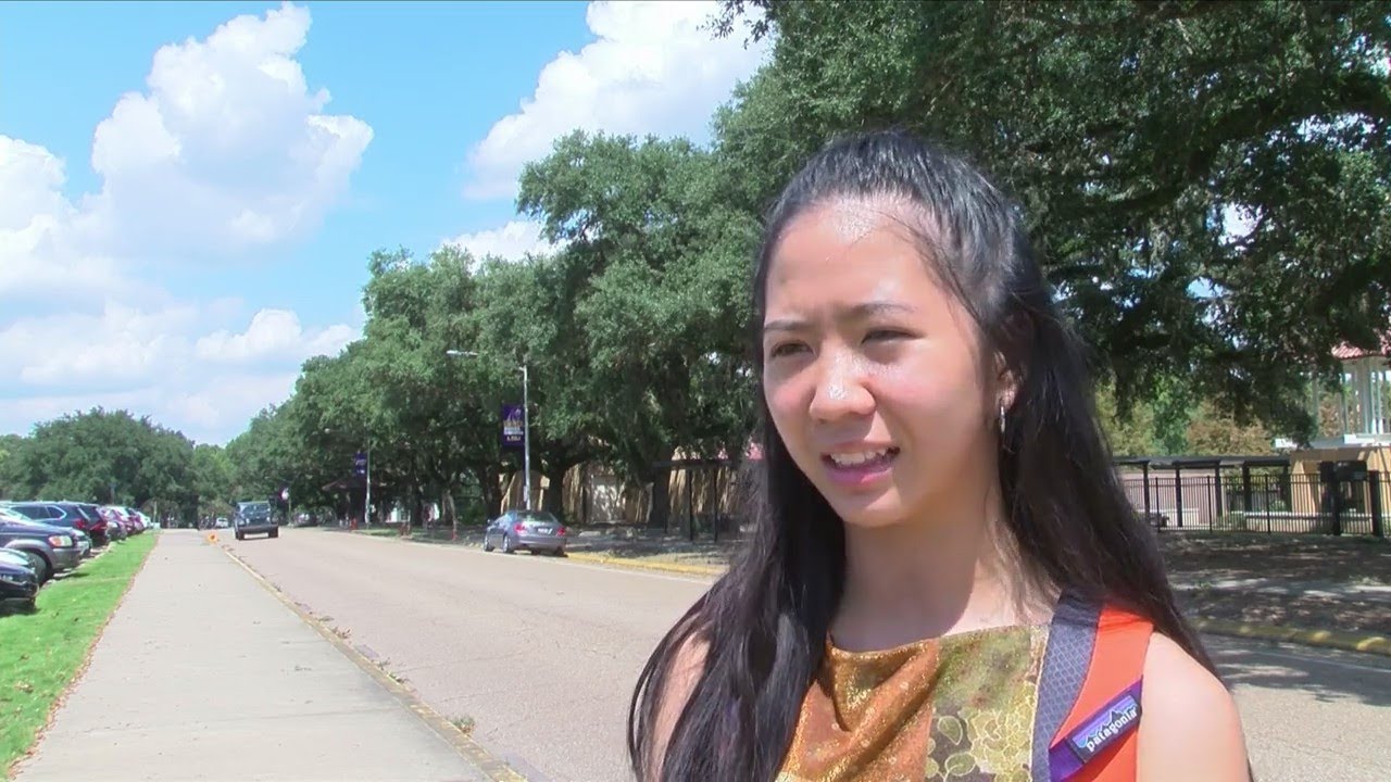 LSU student says she was called racial slurs during LSU football game