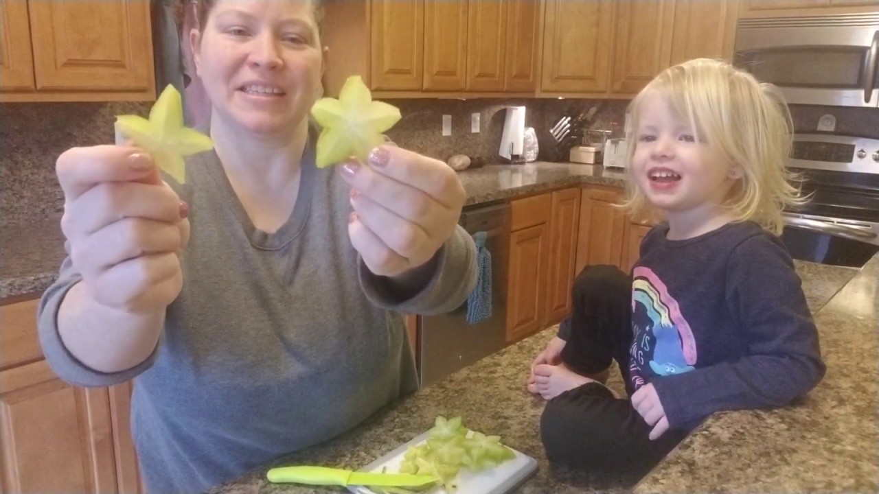 how-to-cut-a-star-fruit-and-taste-test-youtube