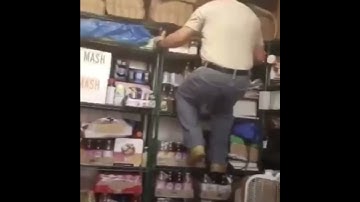 📦 MATERIAL HANDLING - NEVER CLIMB SHELVES OR PALLET RACKS, THEY ARE NOT DESIGNED FOR CLIMBING