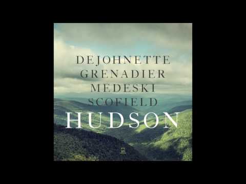 Putar Dirty Ground - John Scofield