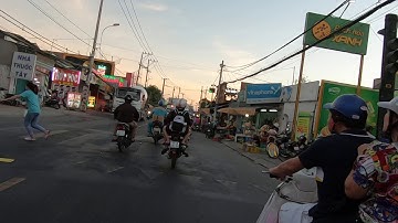 Đường về Thị Trấn Cần Giuộc - T..ình Hình T..hời Cô Vy