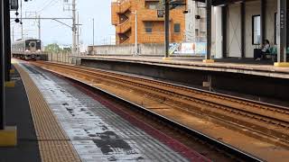 JR四国 予讃本線 7200系 四ｶﾏR10編成 各駅停車 丸亀駅 停車