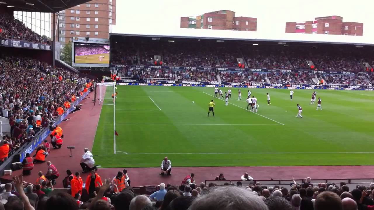 Carlton Cole Missed Penalty West Ham v Bolton 21/08/2010 - YouTube