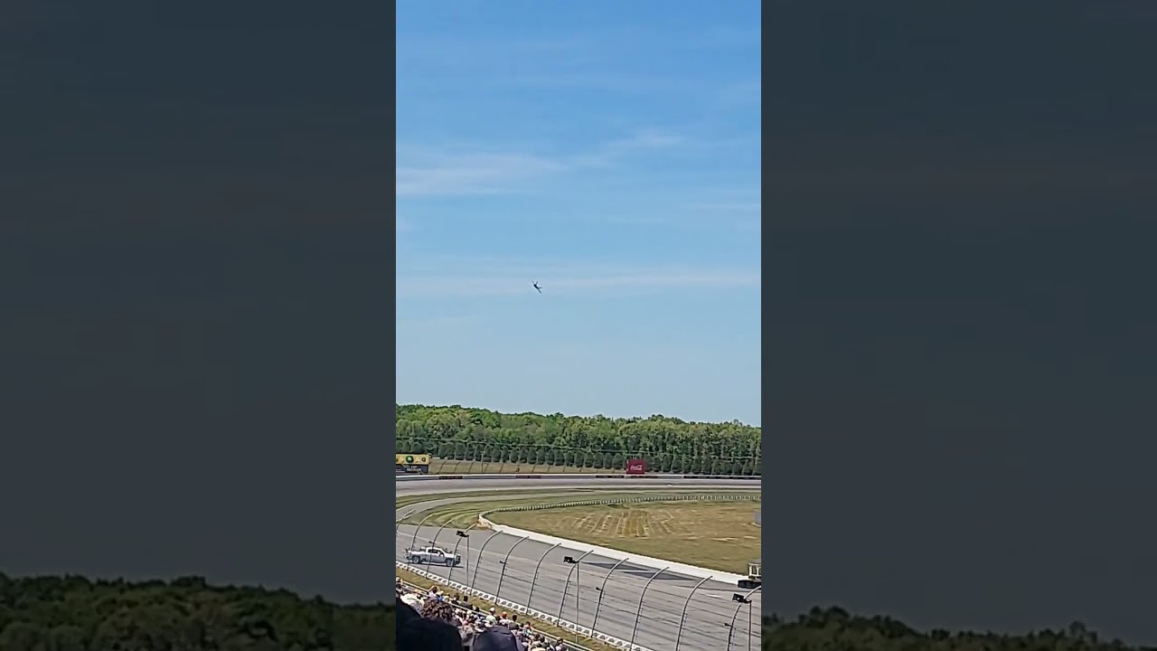 F 22 Raptor High Speed Pass At The Pocono Airshow Themilkweedman Poconoairshow F22raptor