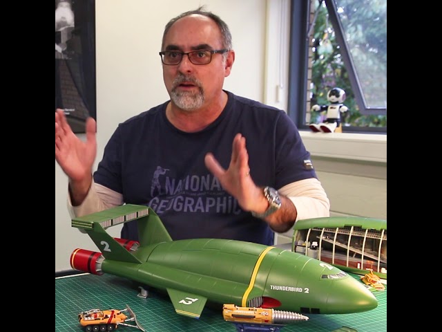 Thunderbird 2 Model Kit - Part 1 - De Agostini Model Space - YouTube