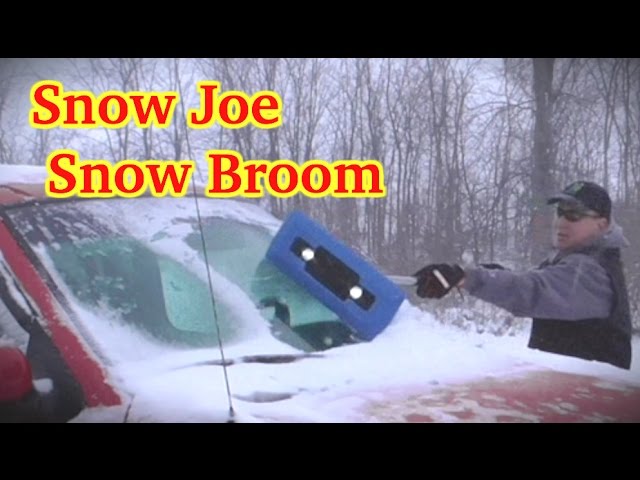 SNOW JOE LED LIGHTED 4-IN-1 SNOW BROOM 