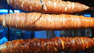 Уличное лакомство: Завернутые бараньи кишки | Лучший КОКОРец от юного мастера | Турецкая уличная еда