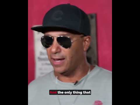How Tom Morello Customized his Iconic Guitar