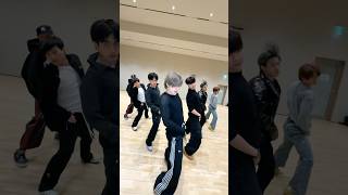 going full power like 🚀 #TalktoYou_Challenge #연준 #YEONJUN #NOLABELS_PART01 #TalktoYou #TXT