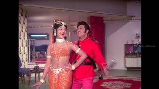 Kannai Nambathey Song | Ninaithadhai Mudippavan Movie Songs | MGR | Manjula | MGR Hits