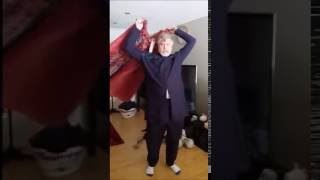 Dr. Strange Cloak Of Levitation - Using Magnets To Attach The Cloak