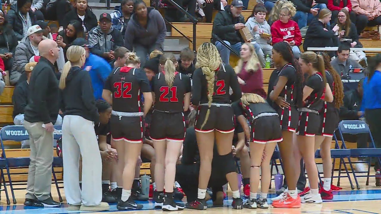Whitko girls roll past Bishop Luers to win 2A sectional title