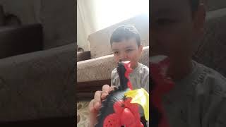 Yiğit Aras Ve Dinazor