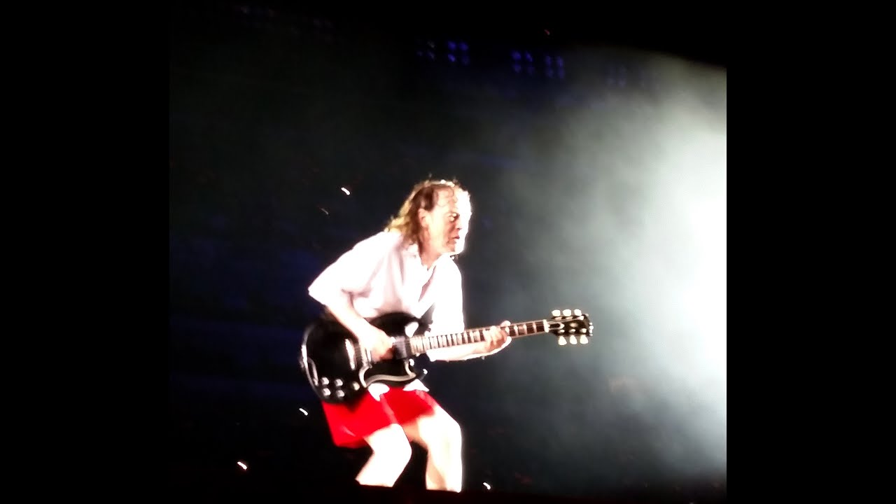 AC/DC - Rock or Bust Tour - Metlife Stadium - August 26, 2015 - YouTube