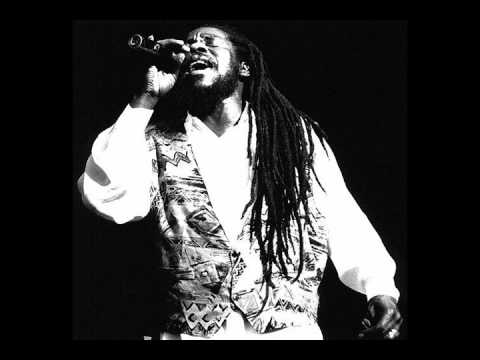 Dennis Brown - I'll Never Leave You Alone