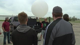 Students use weather balloon to determine potential for severe storms