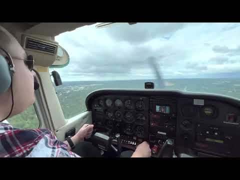 Straight in approach and landing to Nummela (EFNU) Fly-in with Cessna 172