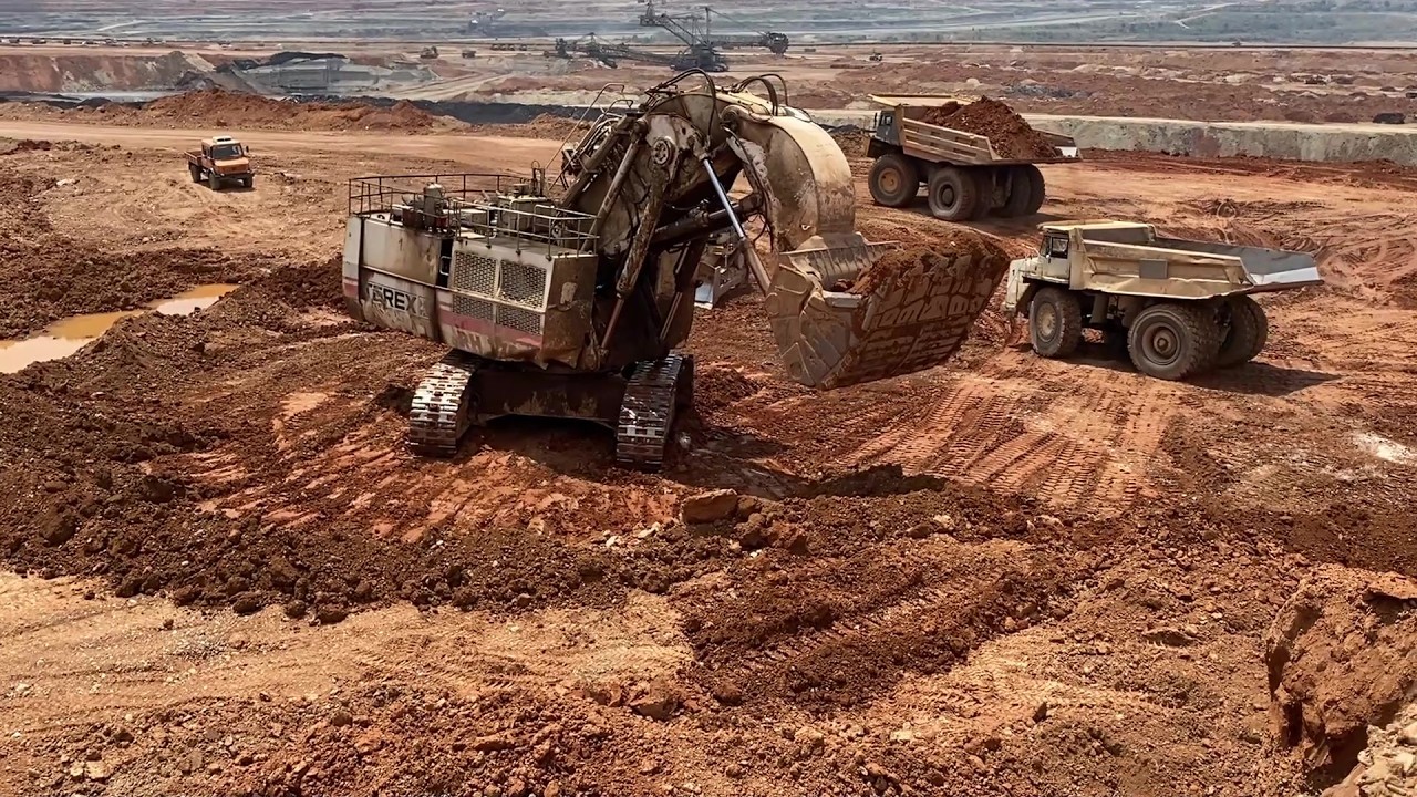 Gigantic Mining Operation in Action: Terex RH 170, Bucket Wheel Excavators & Conveyor Systems!