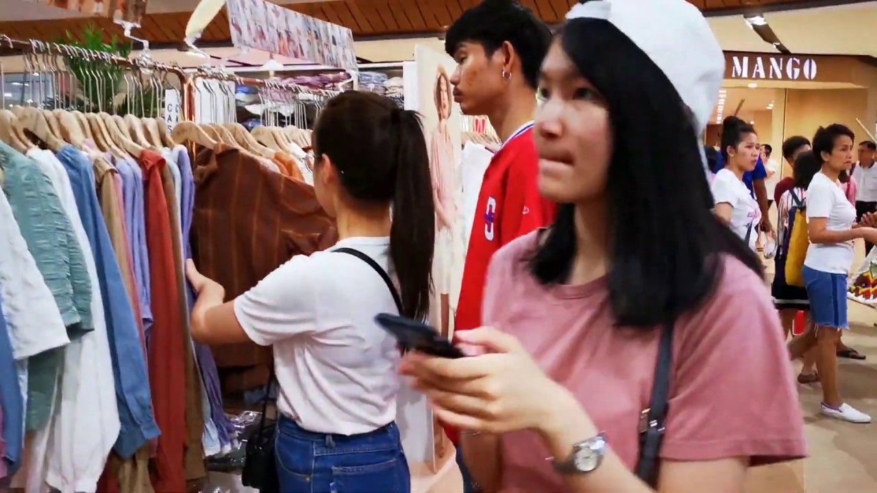 แนะนำวิธีการขายเสื้อผ้าในตลาดนัด