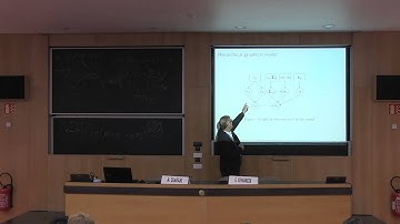 Variational Bayesian Approximation method for Classification and Clustering with a mixture of Studen