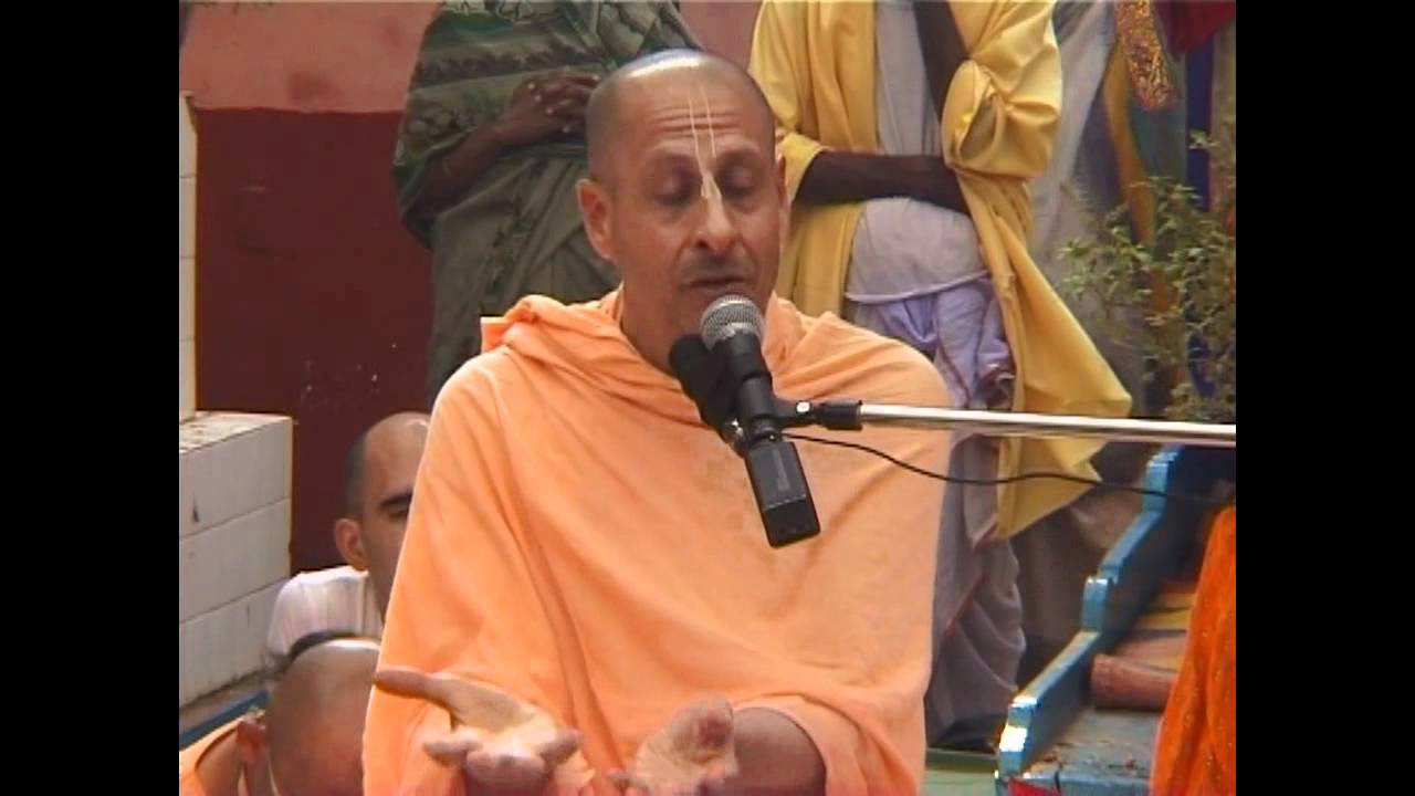 HH Radhanath Swami at Radha Kund (1/2) (Vrindavan Yatra 2004)
